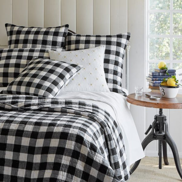 Black and Cream Buffalo Check Quilt